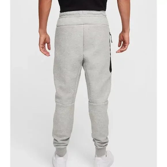 Men's New 2024 Nike Tech Fleece Joggers Pants Size Medium